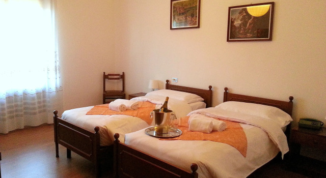 Трёхместный номер Standard Hotel Oasi