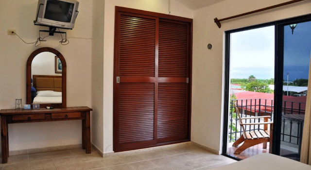 Полулюкс Chac Chi Hotel and Suites
