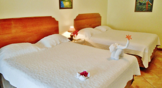 Четырёхместный номер Standard Banana Bay Marina