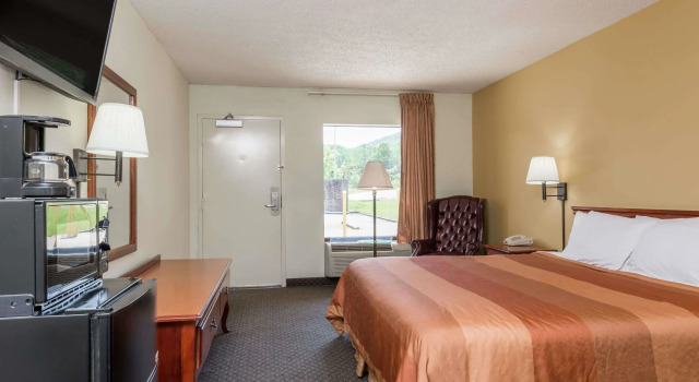 Двухместный номер Days Inn Fort Payne