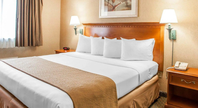 Двухместный номер Business SureStay Plus Hotel by Best Western McGuire AFB Jackson