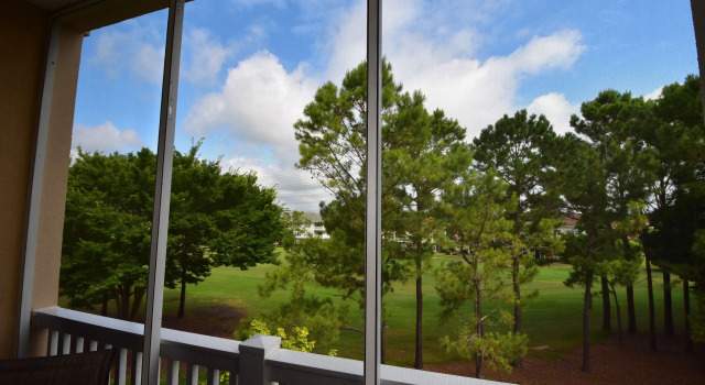 Апартаменты Edgewater Apartment 437