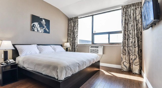 Двухместный номер Standard NU Hotel Toronto Airport