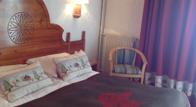 Одноместный номер Standard с балконом Hôtel Le Souleil'Or