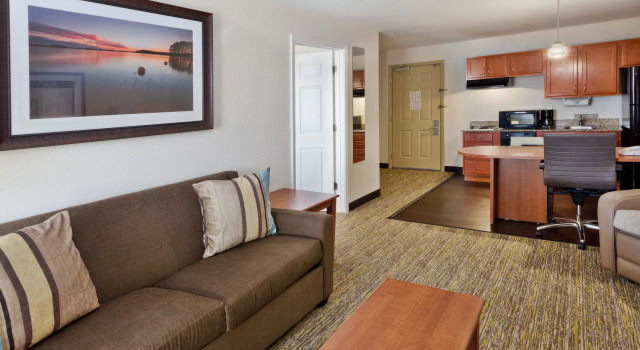 Двухместный номер Standard Candlewood Suites Montgomery- North by IHG
