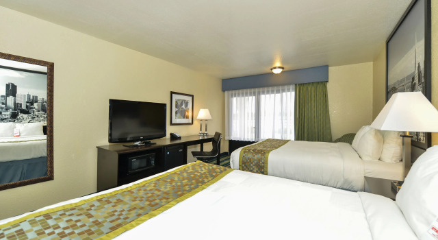 Четырёхместный номер Standard Super 8 Vallejo/Napa Valley