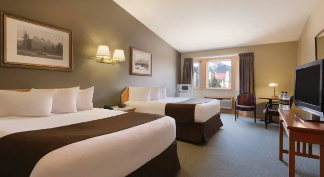 Номер Standard Canmore Rocky Mountain Inn