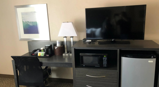 Двухместный полулюкс Best Western Plus Bradenton Hotel & Suites