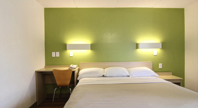 Двухместный номер Standard Willow Lodge Willoughby Cleveland