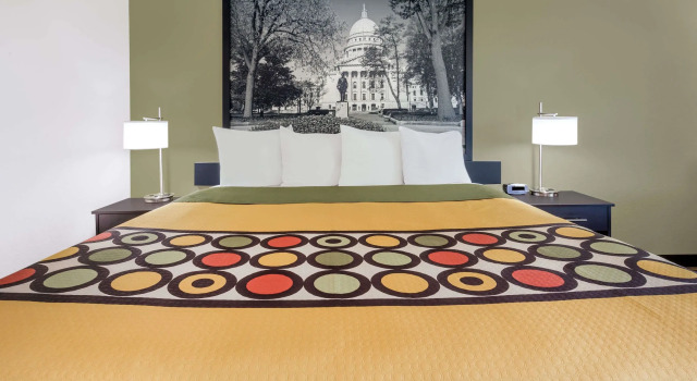 Двухместный номер Standard Super 8 by Wyndham Madison South
