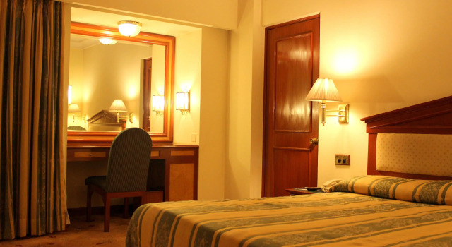 Люкс Hotel Sagar Plaza