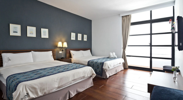 Семейный номер Standard с балконом Apple Room Hostel
