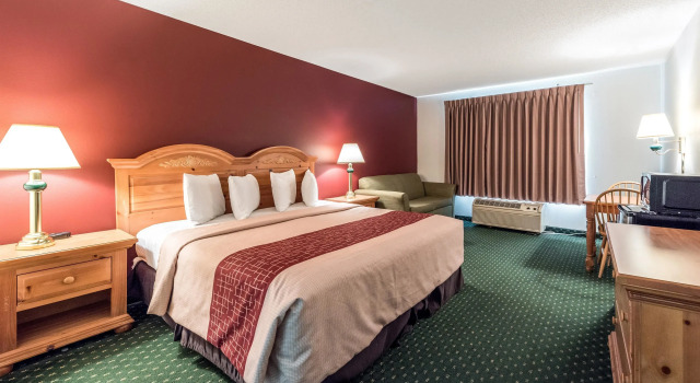 Номер Superior Red Roof Inn & Suites Knoxville East