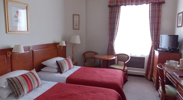 Номер Standard St George Hotel