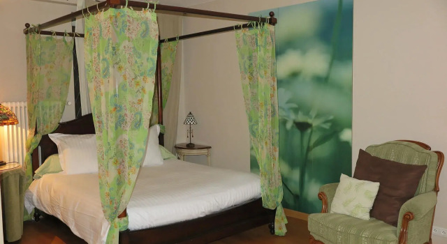 Семейный люкс Hôtel Pêche de Vigne Restaurant & Spa