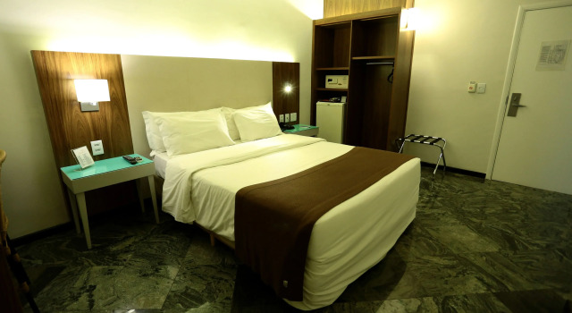 Номер Standard Oasis Plaza Hotel