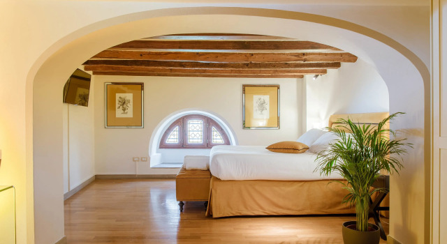 Номер Standard Relais Tosinghi