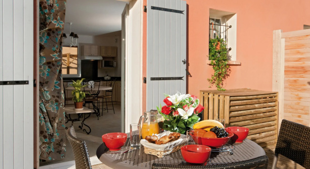 Коттедж Résidence Lagrange Vacances LOustau de Sorgue