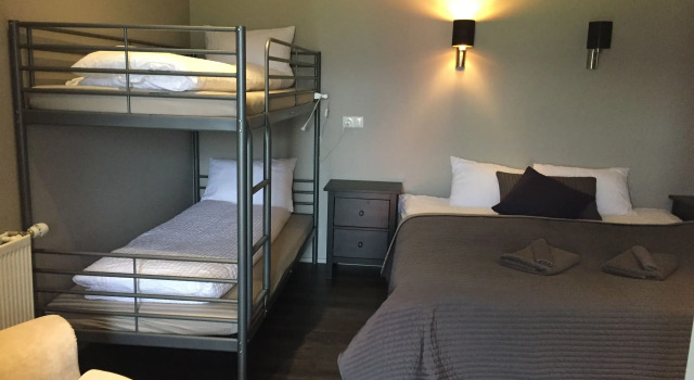 Четырёхместный семейный номер Standard с видом на горы Karuna Guesthouse
