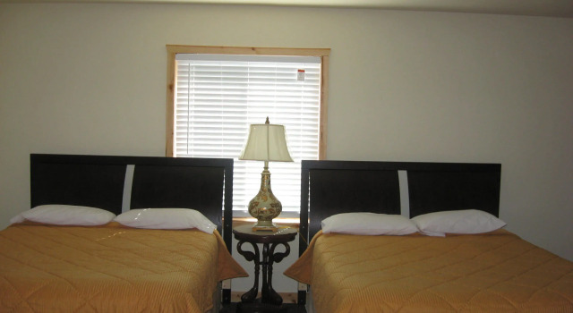 Шестиместный номер Standard Masters Inn