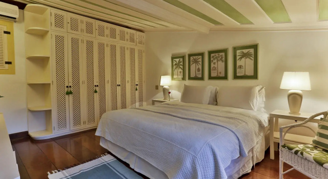 Полулюкс Sandi Hotel
