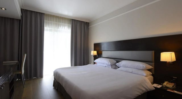 Двухместный номер Standard Ramada by Wyndham Downtown Beirut