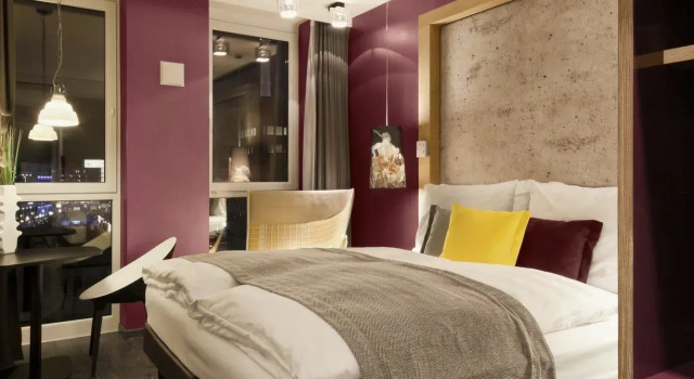 Номер Standard Premier Inn Berlin Alexanderplatz