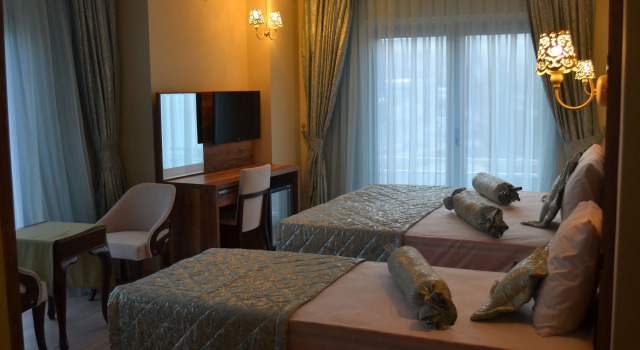 Трёхместный номер Standard Fengo Hotel