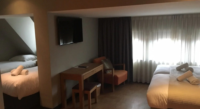 Номер Standard The Bank Hotel