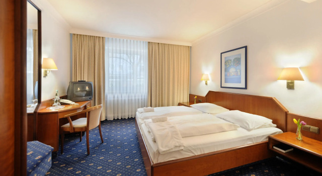 Двухместный номер Standard Ambassador Parkhotel