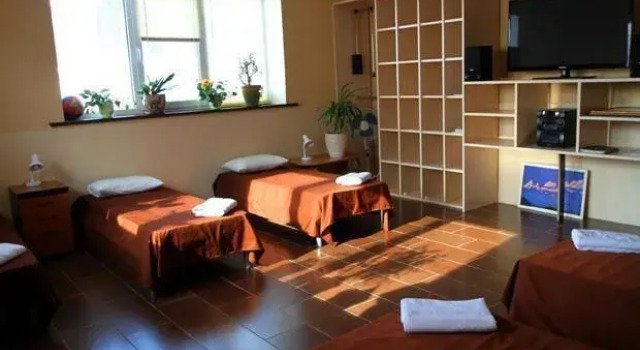 Seng i sovesal Korona Hostel