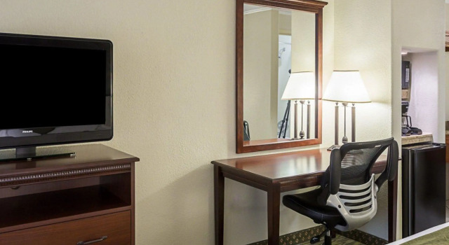 Двухместный номер Standard Clarion Inn Conference Center