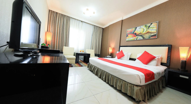 Люкс Executive Отель Crystal Plaza