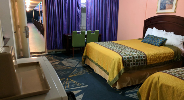 Четырёхместный номер Standard La Hacienda Motel