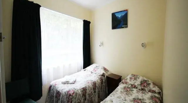 Люкс Standard Bayfield Motel and Apartment