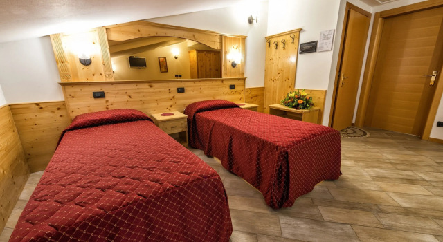 Двухместный номер Standard с видом на горы Hotel Ristorante Alla Nave