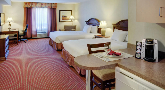 Номер Classic Pomeroy Inn & Suites Fort St. John