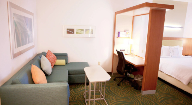 Люкс SpringHill Suites by Marriott Wichita Airport