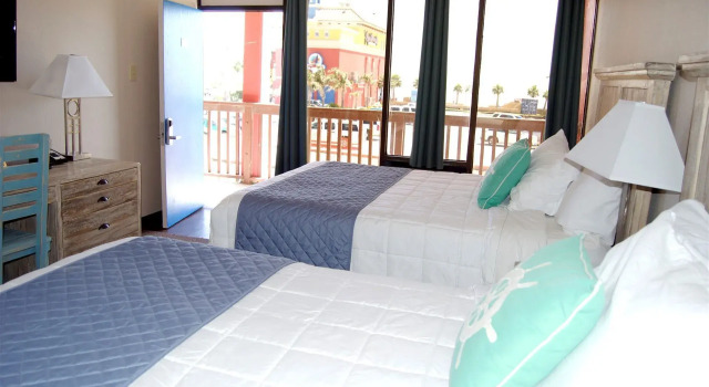 Standard Vierer Zimmer mit Meerblick Hotel DeVille