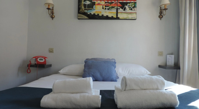 Номер Economy Hôtel Le Chantilly Deauville