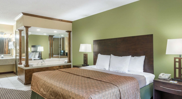 Двухместный номер Standard Days Inn by Wyndham Perryville MO