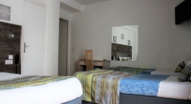 Четырёхместный номер Standard Hotel Saint Georges, Face à la mer