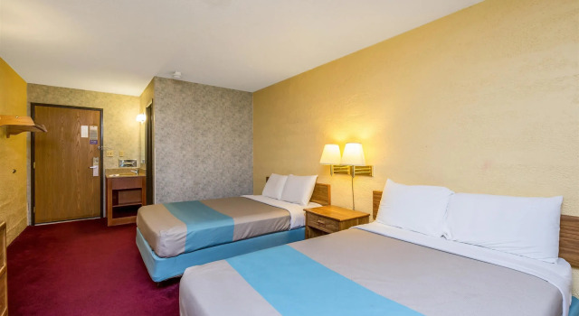 Четырёхместный номер Standard Motel 6-Cedar Rapids, IA - Airport