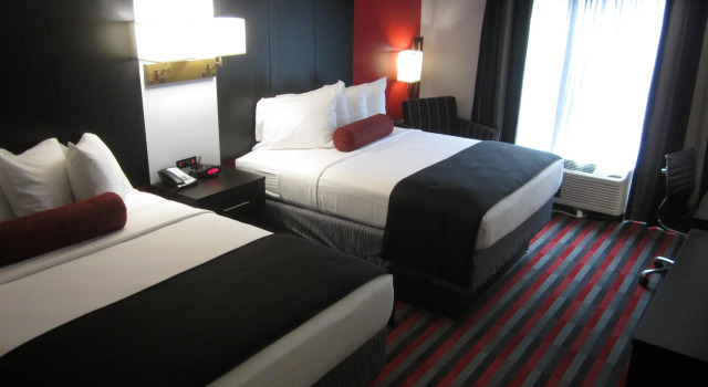 Четырёхместный номер Standard Comfort Inn & Suites Carrollton