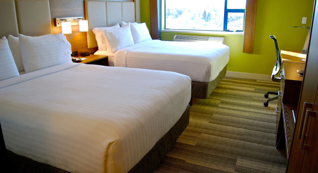 Четырёхместный номер Standard Holiday Inn Express Vancouver Airport-Richmond by IHG