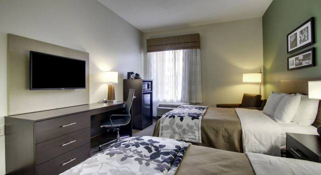 Четырёхместный номер Standard Sleep Inn & Suites Smithfield near I-95
