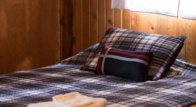 Четырёхместный номер Standard Sawtooth Lodge