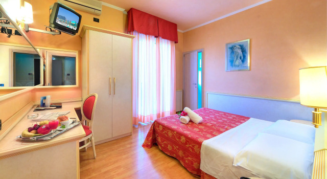 Двухместный номер Standard Hotel Mondial