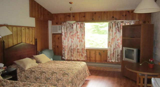 Четырёхместный номер Standard Motel Le Charentais
