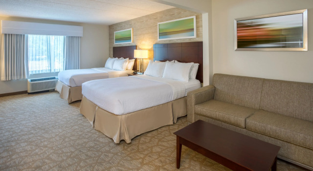 Четырёхместный номер Standard Holiday Inn Baltimore BWI Airport by IHG